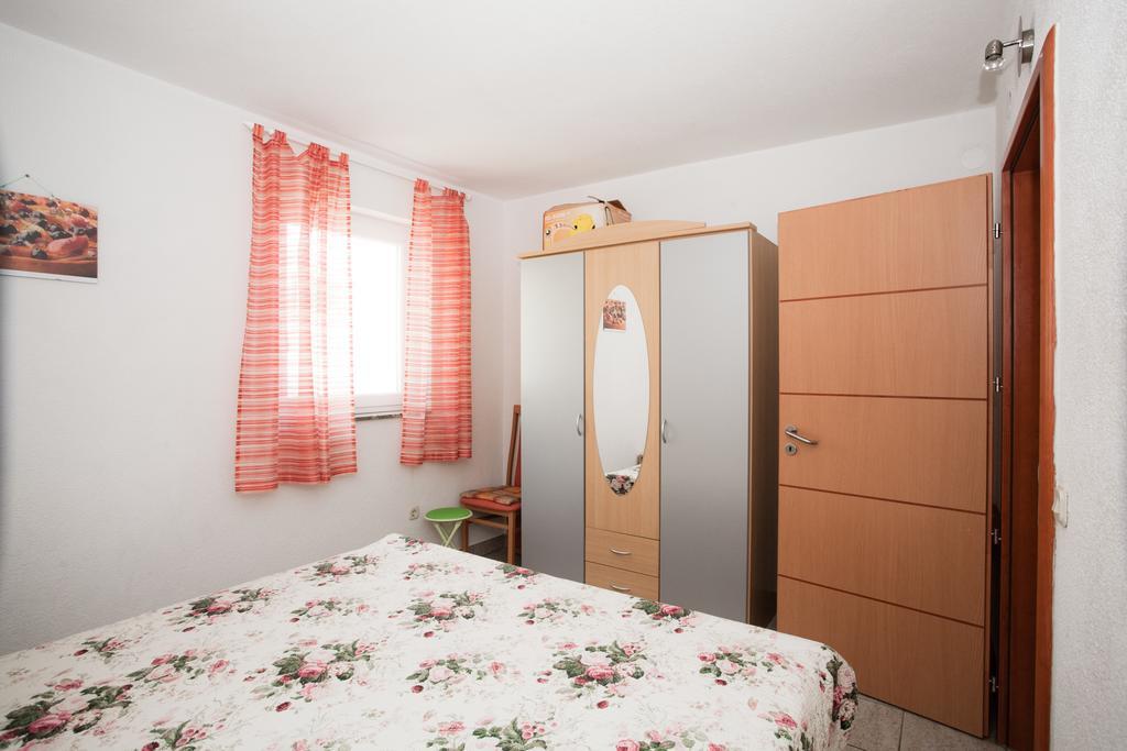 Apartments Vrgada Drage Exterior photo